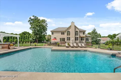 5 Christine Lynn Ct, Jackson, NJ 08527