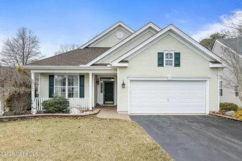 12 Whitecaps Ter, Barnegat, NJ 08005