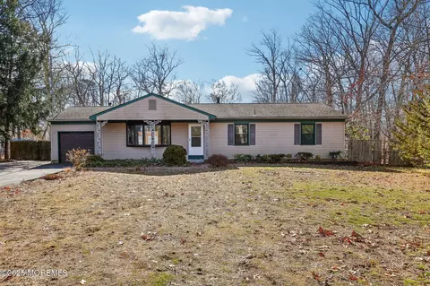 675 Ollie Burke Rd, Jackson, NJ 08527