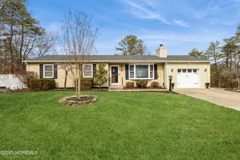 2141 1st Ave, Toms River, NJ 08757