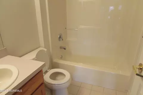 Bath - 66 Strathmere St, Waretown, NJ 08758 photo 3 of 3