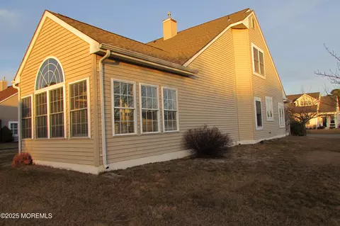 Other - 66 Strathmere St, Waretown, NJ 08758 photo 2 of 10