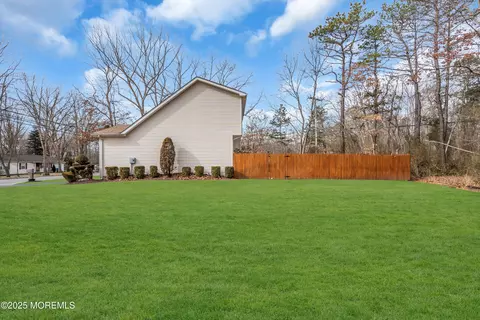 Exterior - 880 Wright Debow Rd, Jackson, NJ 08527 photo 9 of 15