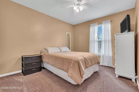 Bedroom - 880 Wright Debow Rd, Jackson, NJ 08527 photo 2 of 4