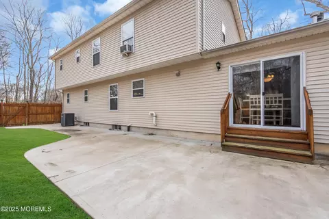Exterior - 880 Wright Debow Rd, Jackson, NJ 08527 photo 4 of 15