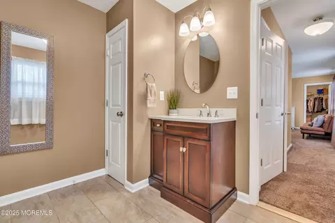 Bath - 880 Wright Debow Rd, Jackson, NJ 08527 photo 4 of 5