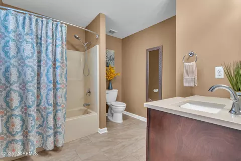 Bath - 880 Wright Debow Rd, Jackson, NJ 08527 photo 5 of 5