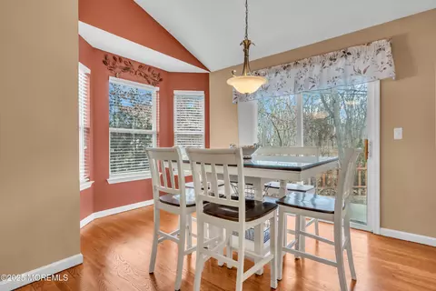 Dining - 880 Wright Debow Rd, Jackson, NJ 08527 photo 7 of 8