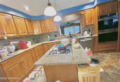Kitchen - 2517 Smith Rd, Forked River, NJ 08731 photo 3 of 3