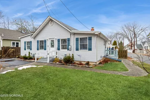 45 Lancaster Rd, Brick, NJ 08723