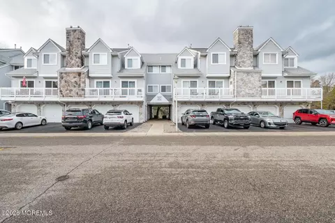 407 Schley Ave, Toms River, NJ 08755