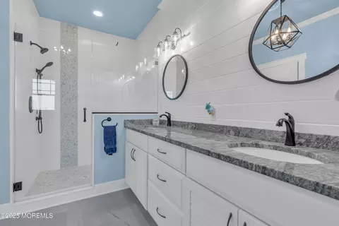 Bath - 1717 Key West Rd, Forked River, NJ 08731 photo 2 of 4