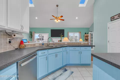 Kitchen - 1717 Key West Rd, Forked River, NJ 08731 photo 3 of 6