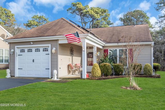 16 Flintshire Ter, Manchester, NJ 08759