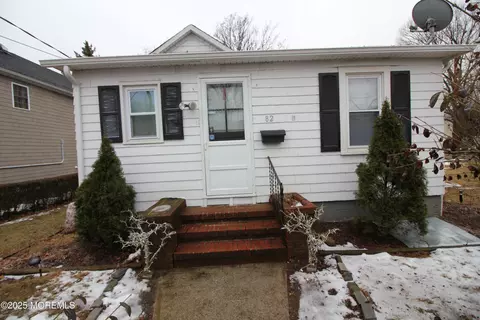 82 Bannard St, Freehold, NJ 07728