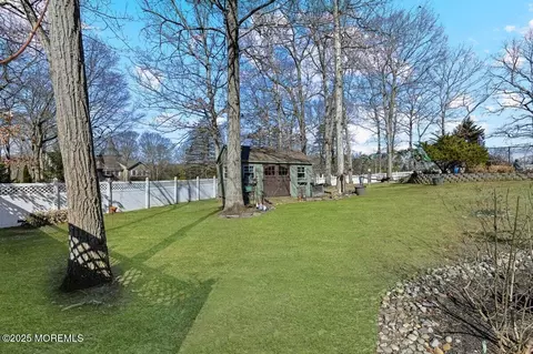 8 Bittersweet Dr, Jackson, NJ 08527 photo 5