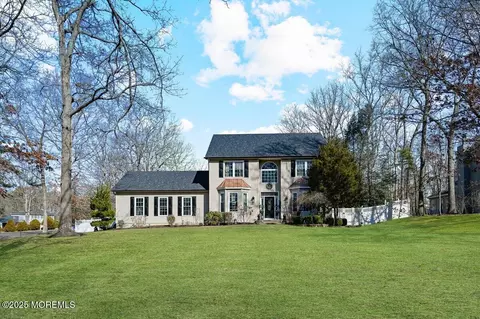 8 Bittersweet Dr, Jackson, NJ 08527