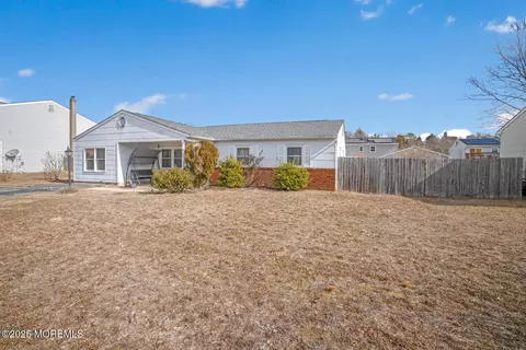 115 Jefferson Ln, Little Egg Harbor, NJ 08087