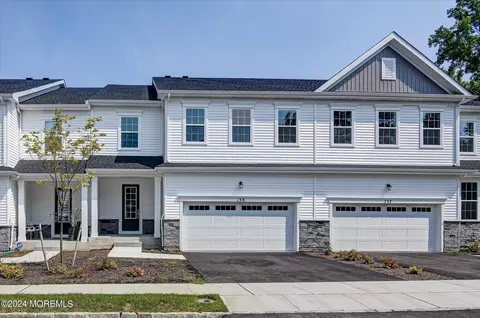 139 Woolley Ct, Oakhurst, NJ 07755