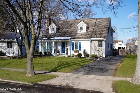 59 Brinckerhoff Ave, Freehold, NJ 07728