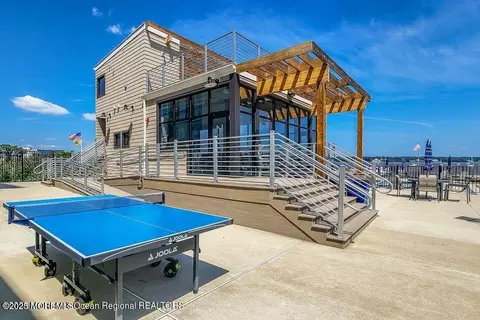 28 Riverside Ave #5E, Red Bank, NJ 07701