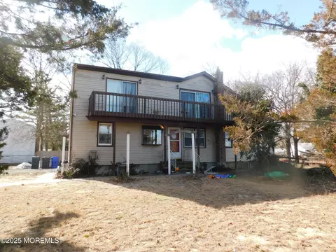 595 Kingfisher Cir, Brick, NJ 08723