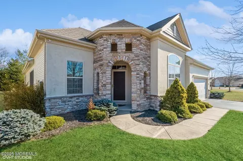 18 Bear Island Dr, Barnegat, NJ 08005
