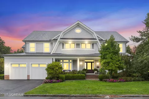 19 Tocci Ave, Monmouth Beach, NJ 07750