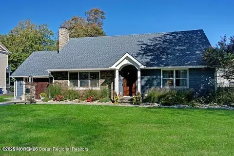 1204 Holly Pl, Spring Lake Heights, NJ 07762