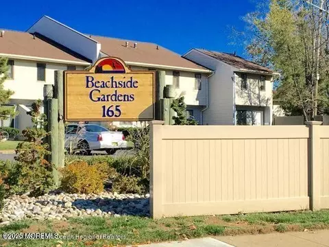 165 Shore Blvd #4, Keansburg, NJ 07734