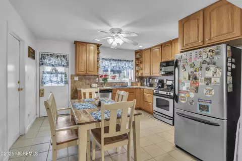 Kitchen - 1670 Forge Pond Rd, Brick, NJ 08724 photo 1 of 2