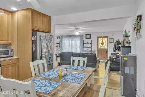 Dining - 1670 Forge Pond Rd, Brick, NJ 08724 photo 1 of 3