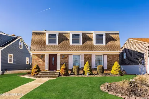 105 Chicago Ave, Point Pleasant Beach, NJ 08742