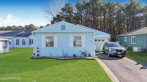 232 Orlando Blvd, Toms River, NJ 08757