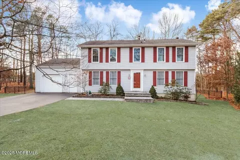 6 Harmony Hill Ct, Jackson, NJ 08527