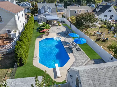 83 Wyckoff Ave, Manasquan, NJ 08736