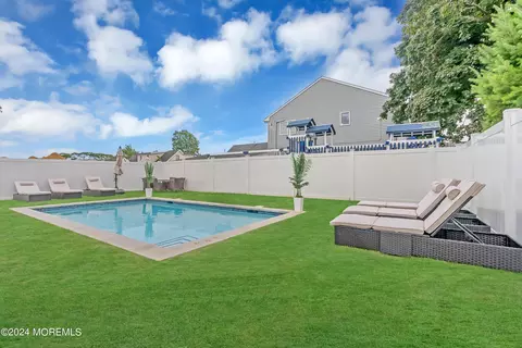 242 Highland Ave, Long Branch, NJ 07740
