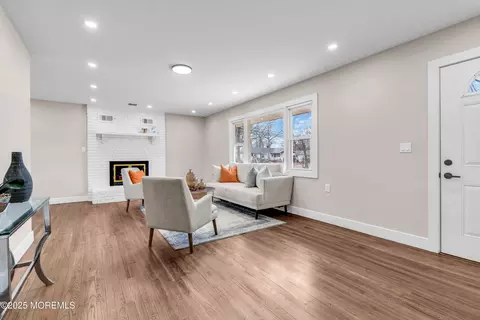 245 Hemlock Ln, Forked River, NJ 08731 photo 5