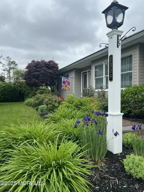 1309 12th Ave, Toms River, NJ 08757