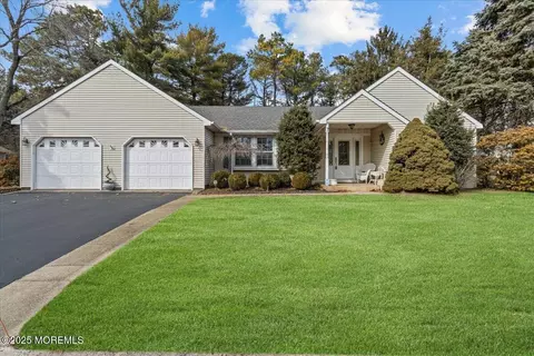 7 Ardmore St #61, Whiting, NJ 08759
