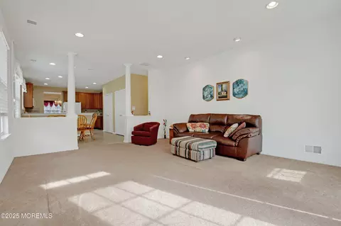 16 Brattleboro Rd, Jackson, NJ 08527 photo 18