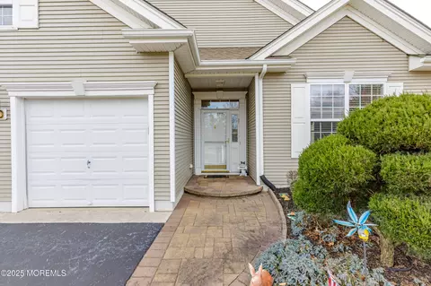 16 Brattleboro Rd, Jackson, NJ 08527 photo 5