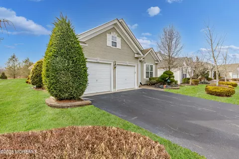 16 Brattleboro Rd, Jackson, NJ 08527 photo 3