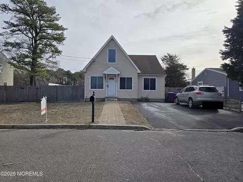 409 Vannote Pl, Brick, NJ 08723