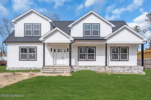 1217 12th Ave, Toms River, NJ 08757