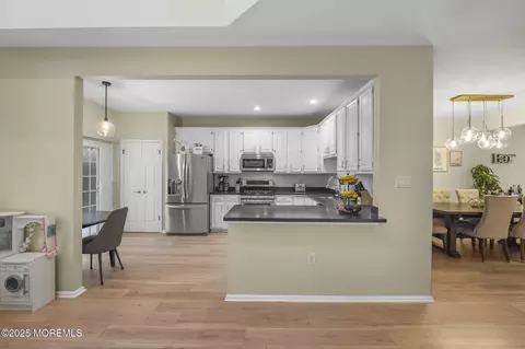 Kitchen - 107 Warbler Dr, Wayne, NJ 07470 photo 3 of 6