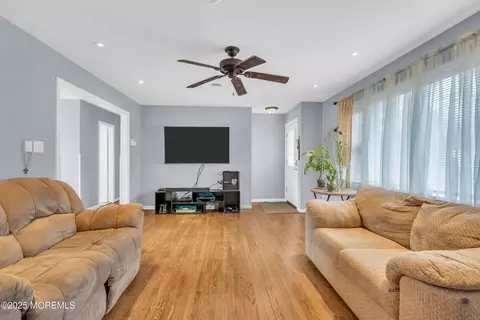 1275 Spruce St, Forked River, NJ 08731 photo 4