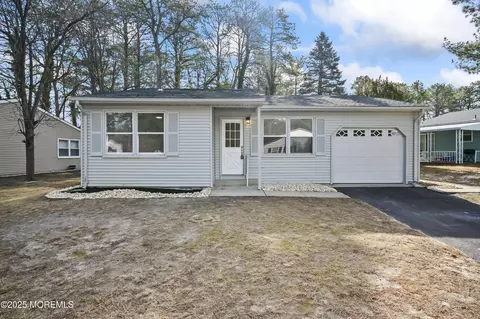 10 Falmouth Ave #72, Whiting, NJ 08759
