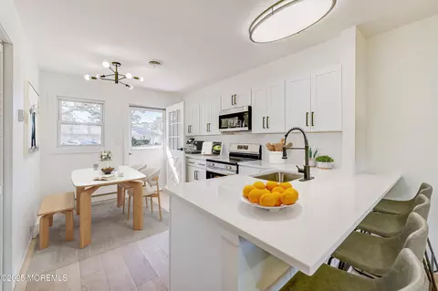 5 Sterling St # A, Manchester, NJ 08759