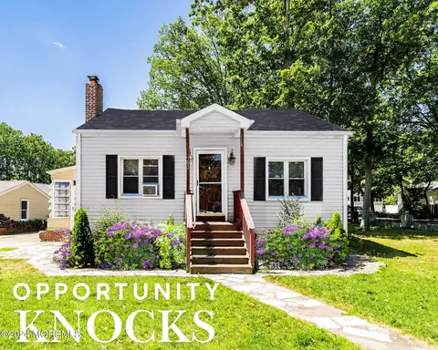 202 Knox Ave, Eatontown, NJ 07724